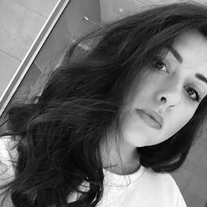 Meet your Posher, Anne-frederique